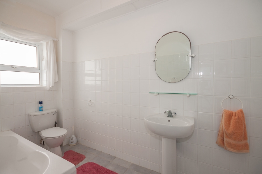 5 Bedroom Property for Sale in Royal Alfred Marina Eastern Cape